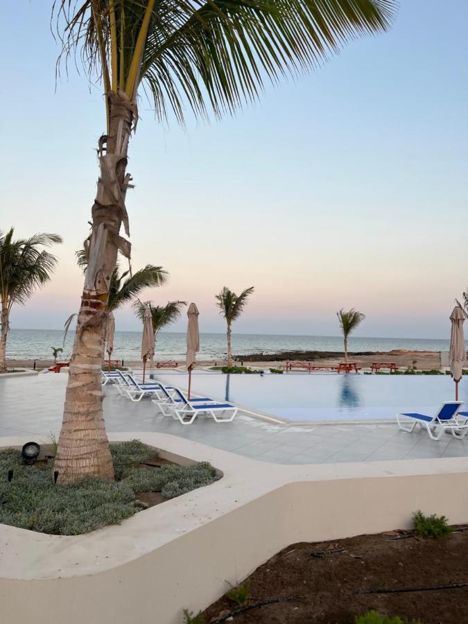 Beach Front Le Bon Villa 马斯喀特 外观 照片